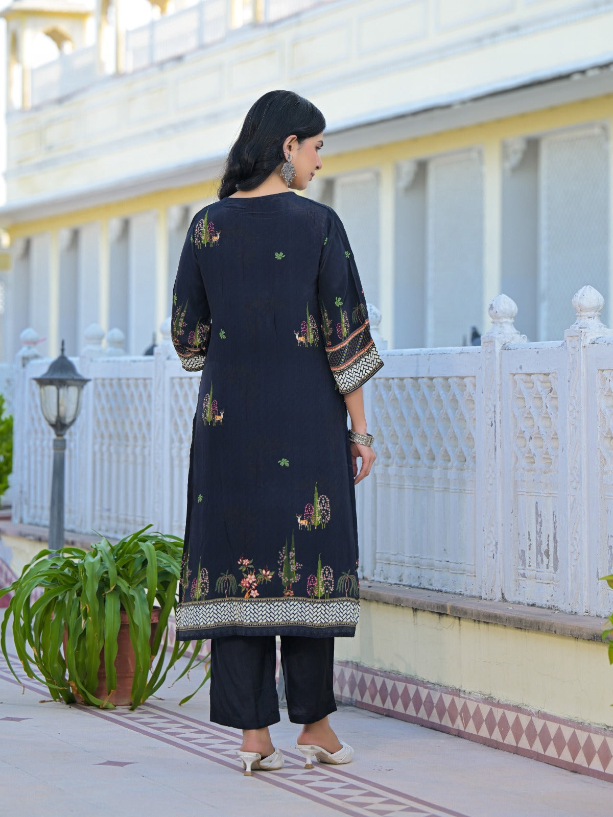 Black Printed Cotton Kurta Set with Beige Dupatta – Elegant Ethnic & Festive Wear for Women