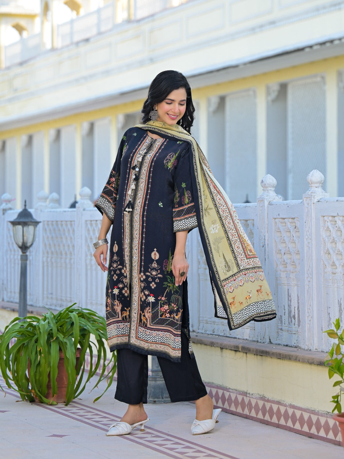 Black Printed Cotton Kurta Set with Beige Dupatta – Elegant Ethnic & Festive Wear for Women